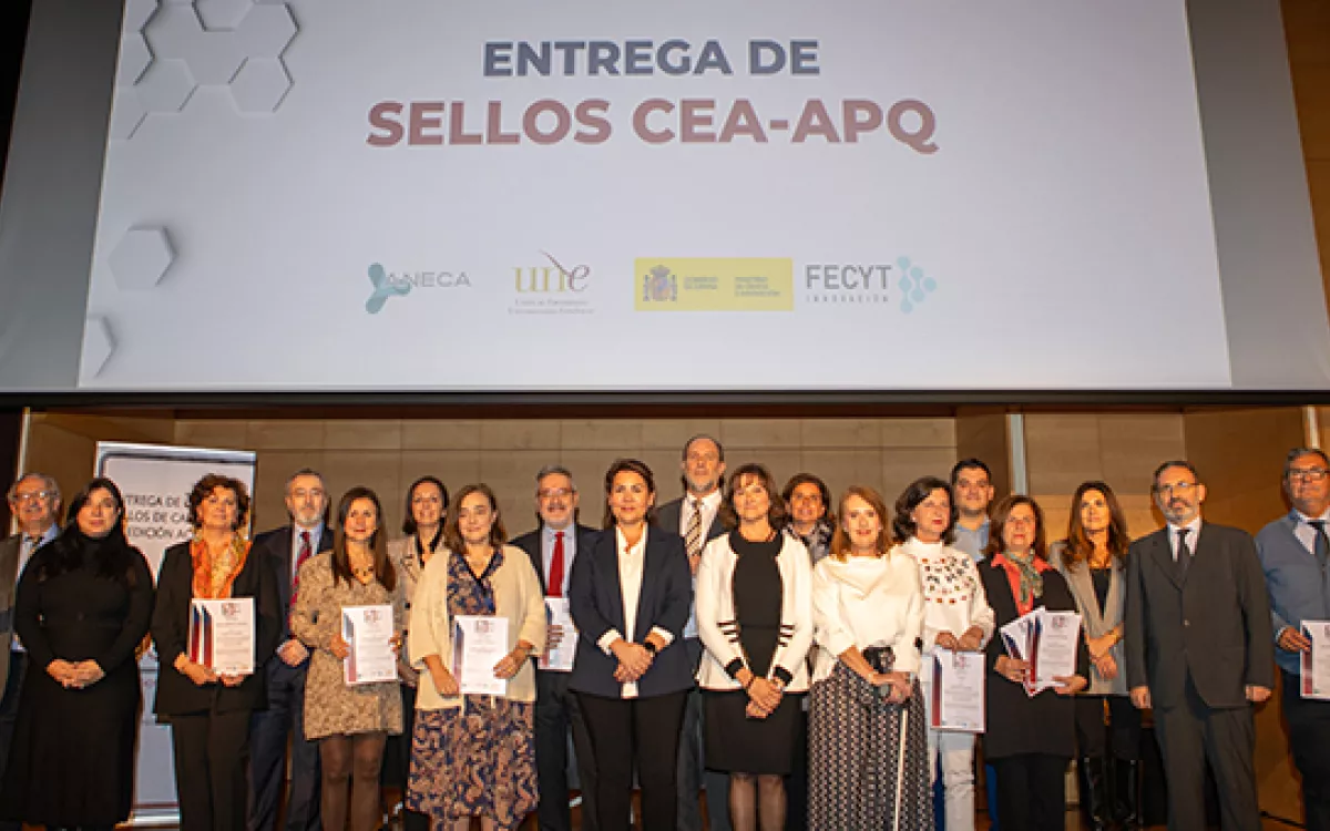 Diecisiete colecciones editoriales reciben el Sello de Calidad en Edición Académica CEA-APQ 