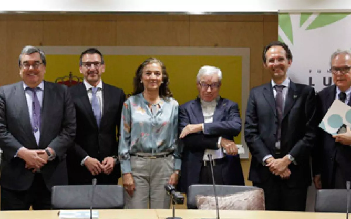 Carmen Vela firma un acuerdo con Francisco Luzón para que su fundación, ‘Unidos contra la ELA’ se incorpore al Consejo de Fundaciones por la Ciencia