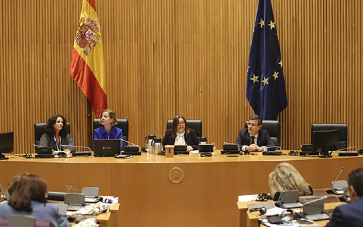 La Oficina C presenta sus primeros informes y celebra el programa de emparejamiento entre la comunidad científica y los diputados y diputadas