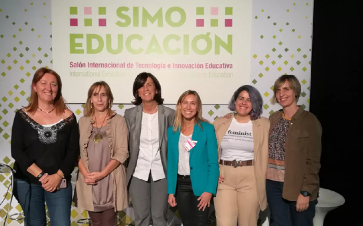 La directora general de FECYT, Paloma Domingo, participó en SIMO Educación