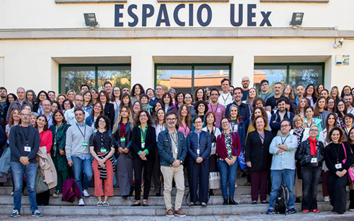ComCiRed reúne en Cáceres a más de un centenar de profesionales de la comunicación y la cultura científica 