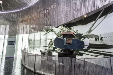 El MUNCYT de A Coruña expone el “Link Trainer”, el primer simulador comercial de vuelo del mundo