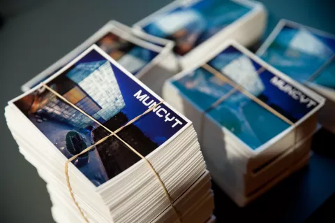  El MUNCYT presenta sus nuevas postales que viajarán por todo el mundo