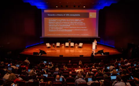 FECYT y OpenAIRE reúnen en Madrid a más de 350 agentes europeos e iberoamericanos para debatir el futuro de la ciencia abierta