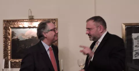 La Embajada en Praga y FECYT reúnen a los investigadores españoles en la República Checa