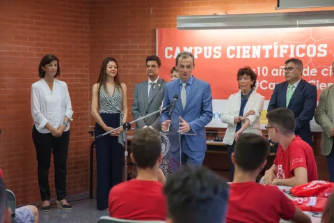Isabel Celaá y Pedro Duque inauguraron los Campus Científicos de Verano 2019 