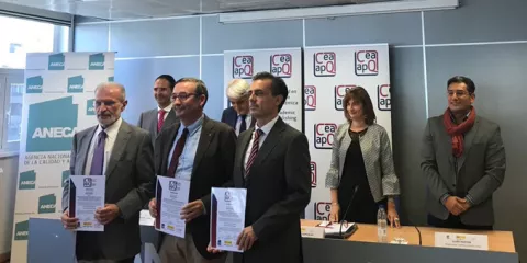 Entrega de los certificados del sello de calidad en edición académica CEA-APQ