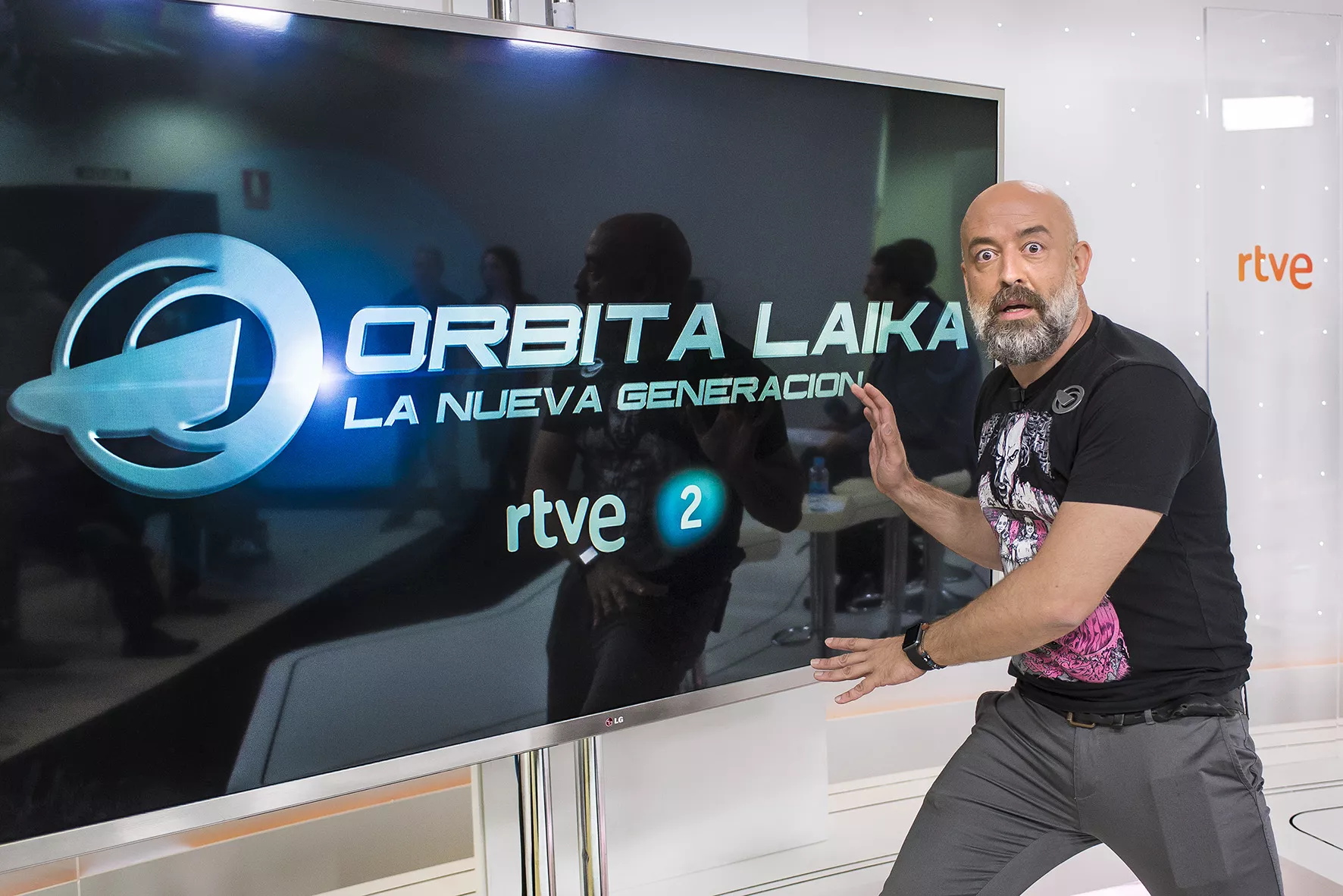 Mónica Naranjo y la Teoría de la Evolución en Órbita Laika: la nueva generación