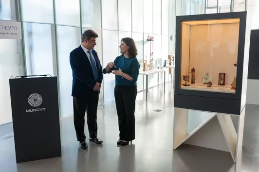 El MUNCYT inaugura la muestra "El infinito caminar del tiempo"