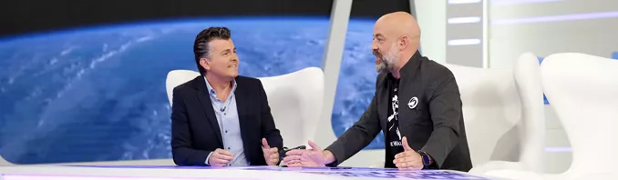 El musicólogo Ramón Gener conoce las amenazas de la vida en la Tierra en Órbita Laika