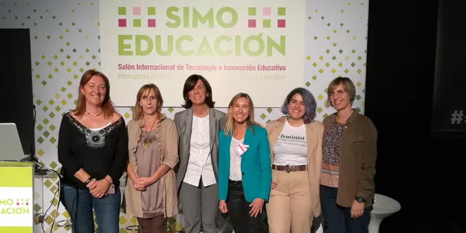 La directora general de FECYT, Paloma Domingo, participó en SIMO Educación